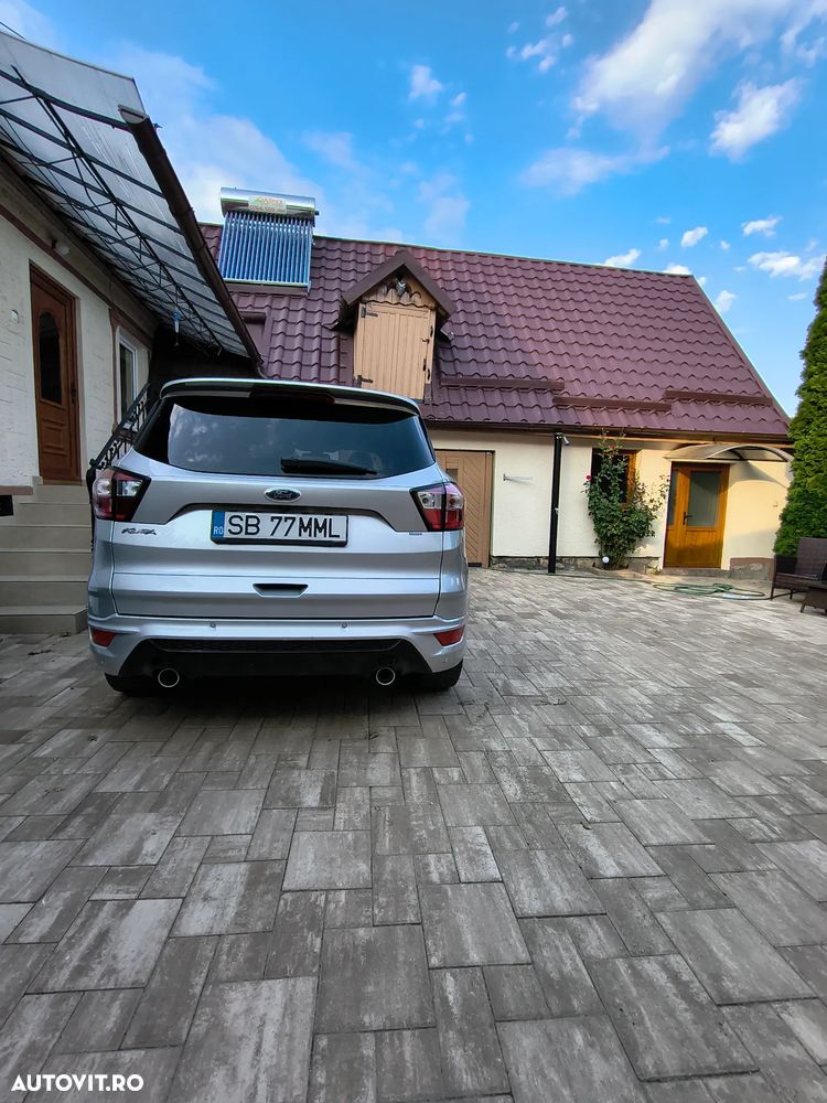 Ford Kuga - 4