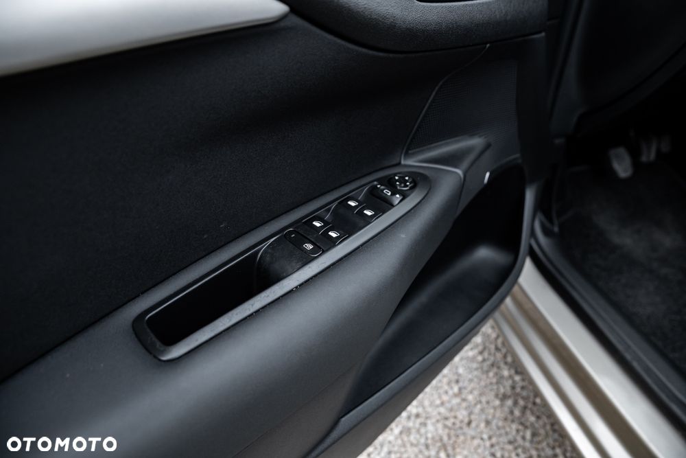 Citroën C4 e-HDi 110 Selection - 17