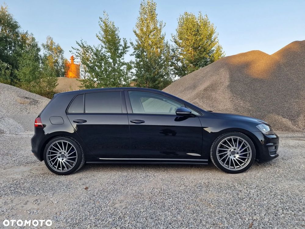 Volkswagen Golf 2.0 TDI 4Motion BlueMotion Technology Highline - 4