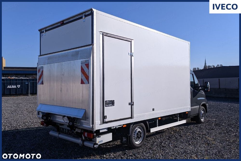 Iveco Daily 35S18 Kontener 8EP + Winda 3.0 180KM - 11