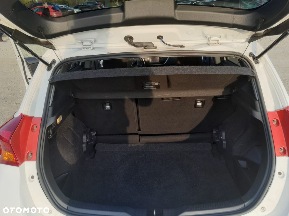 Toyota Auris - 7