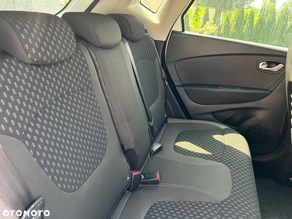 Renault Captur ENERGY TCe 120 Intens - 25
