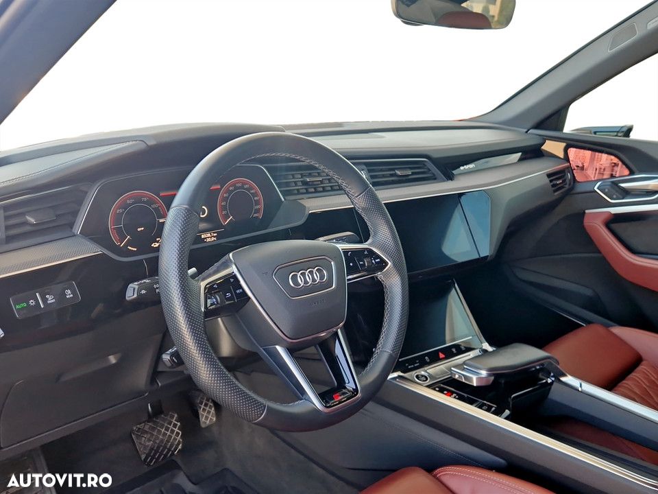 Audi e-tron Sportback - 17