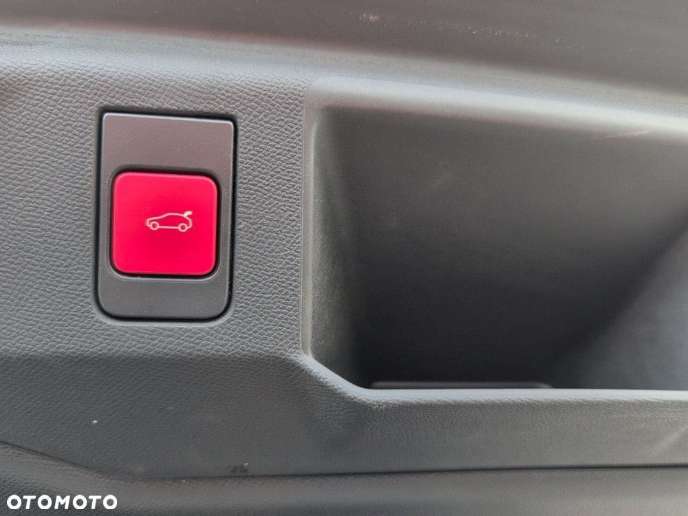 Peugeot 5008 1.2 PureTech mHEV GT S&S e-DCS6 - 13