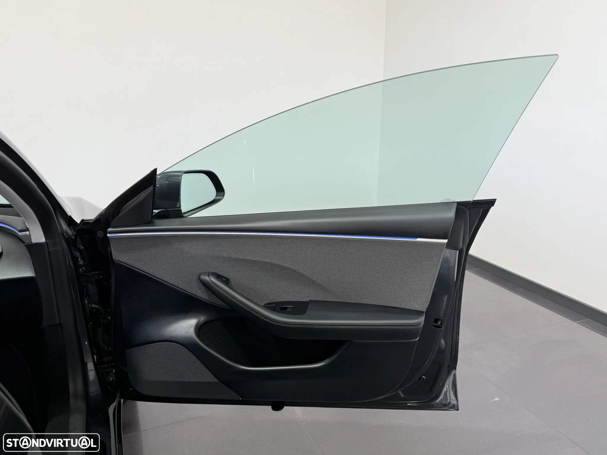 Tesla Model 3 Tração Traseira - 32