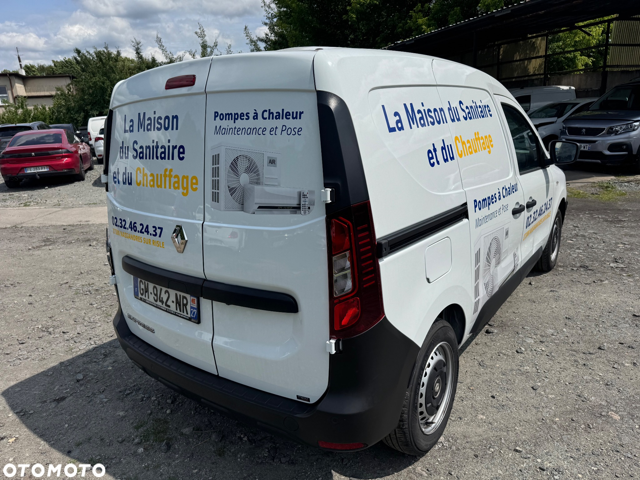 Renault EXPRESS 1.5dci KAMERA; NAWIGACJA, PÓŁ SKÓRY, CZUJNIKI PRZÓD I TYŁ świeżo sprowadzony, OKAZJA!!! - 26
