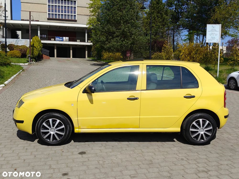 Skoda Fabia 1.2 HTP Sport - 5