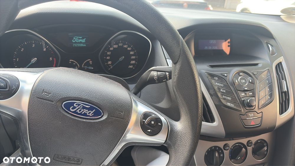 Ford Focus - 10