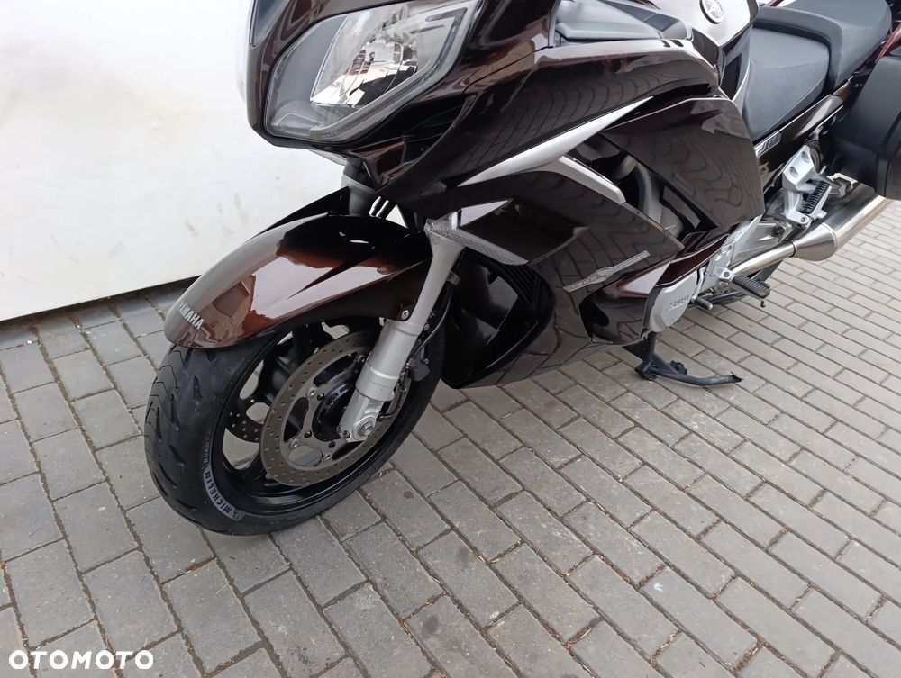 Yamaha FJR - 10