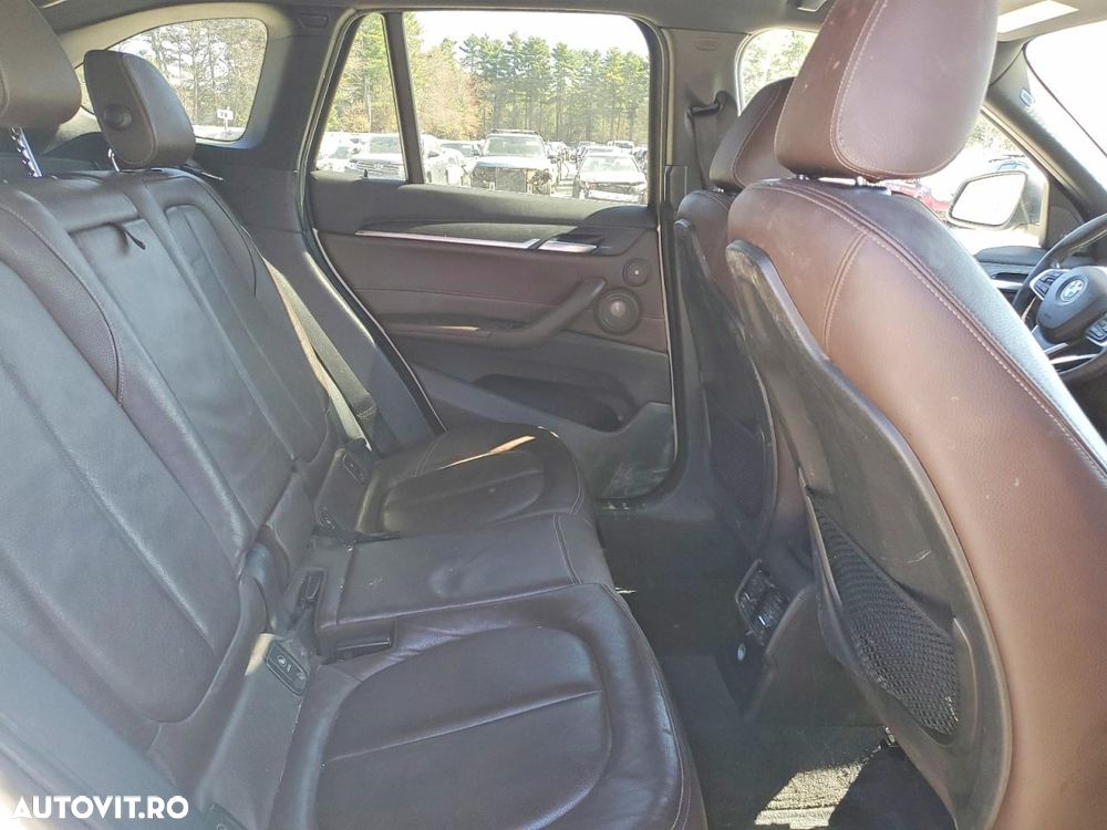 BMW X1 xDrive25i Aut. Advantage - 11