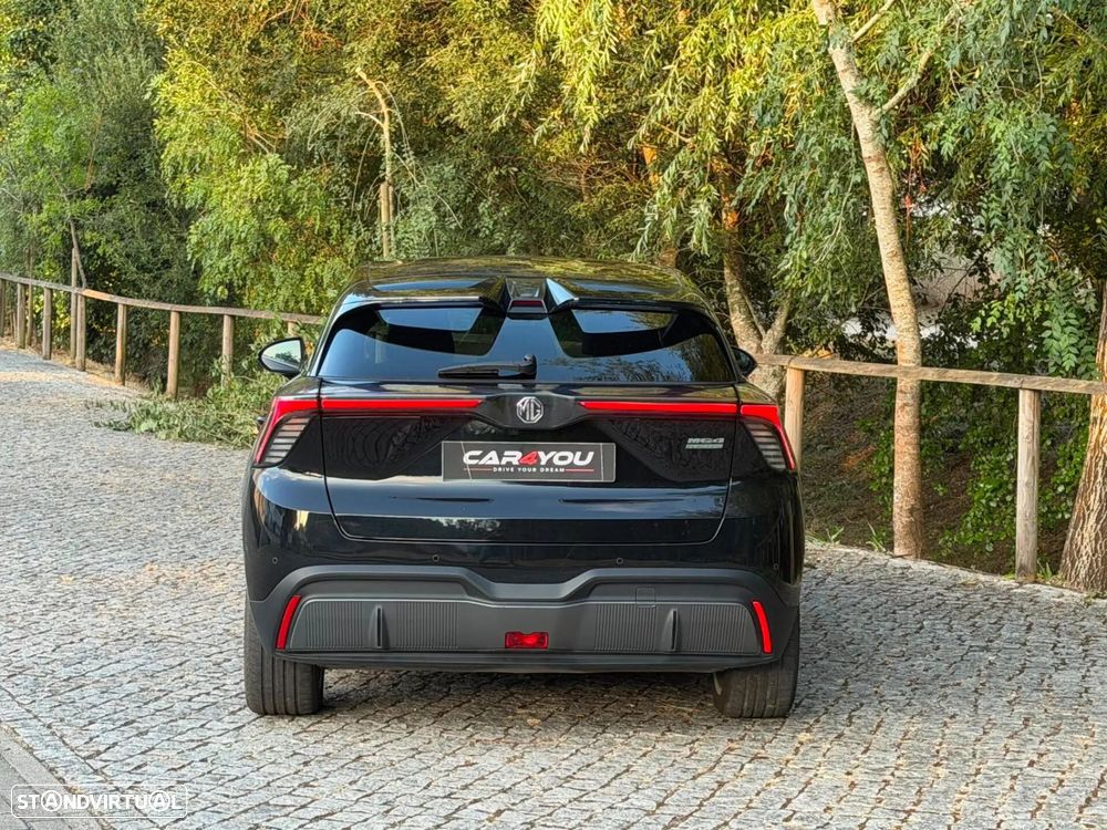 MG MG4 77 kWh Extended Range Luxury - 11