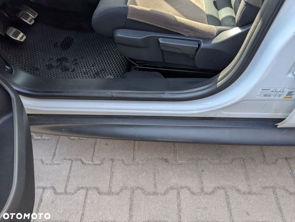 Citroën C4 Cactus - 13
