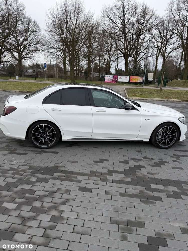 Mercedes-Benz Klasa C AMG 43 4Matic 9G-TRONIC - 19