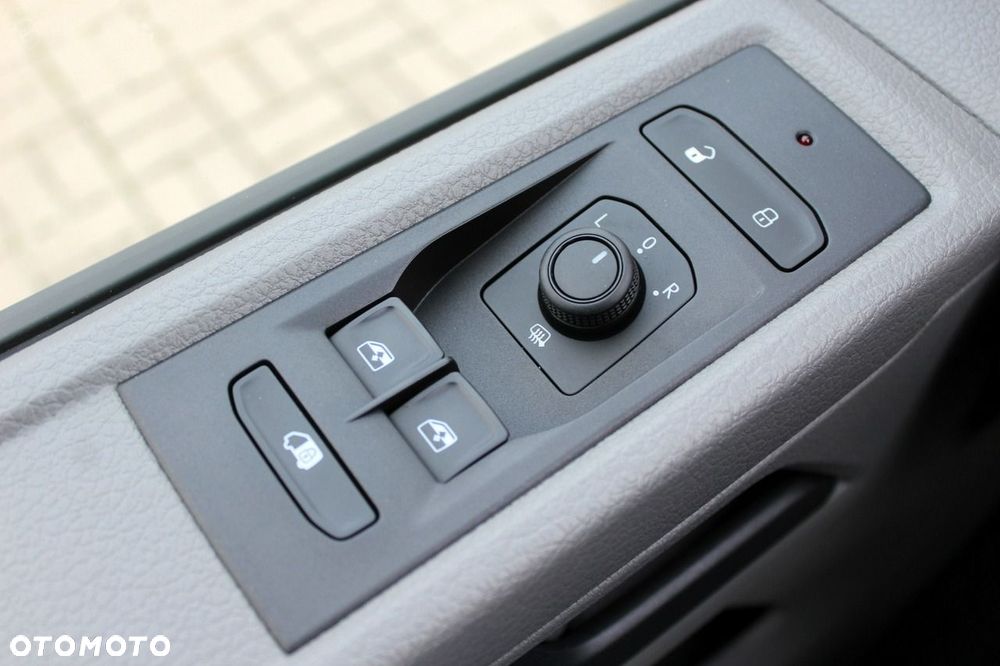 Volkswagen Transporter - 17