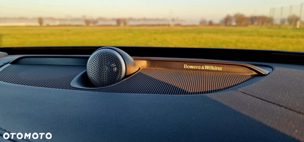 Volvo XC 90 T8 AWD Plug-In Hybrid R-Design 7os - 23