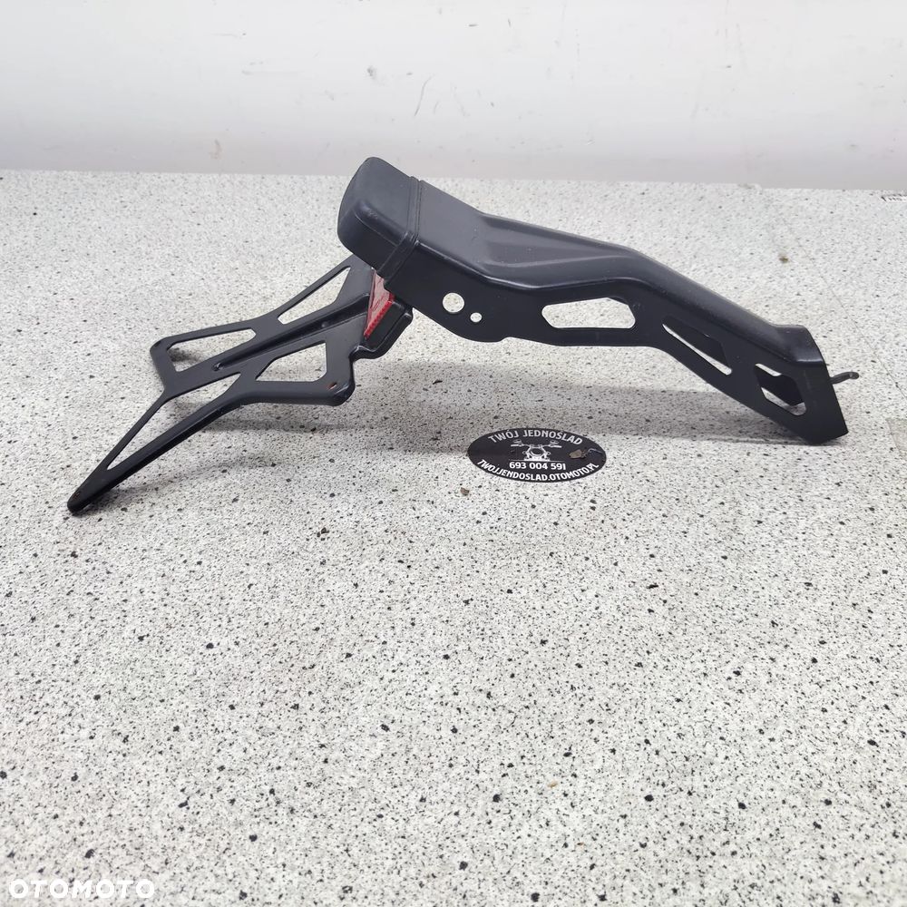 Mocowanie tablicy rejestracyjnej, ogon MV Agusta F3 - 2