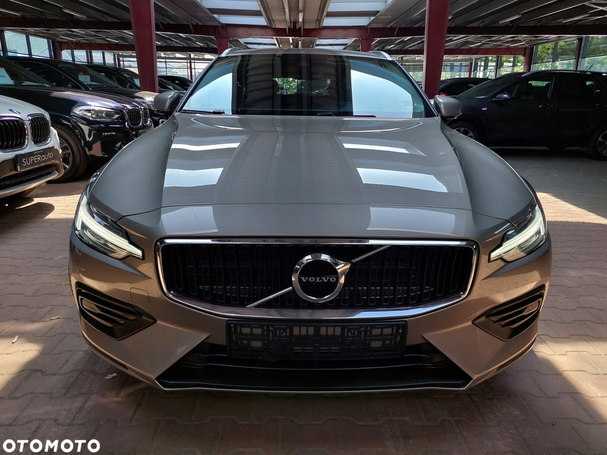Volvo V60 D3 AWD Inscription - 4