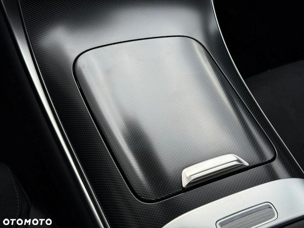 Mercedes-Benz GLC - 15