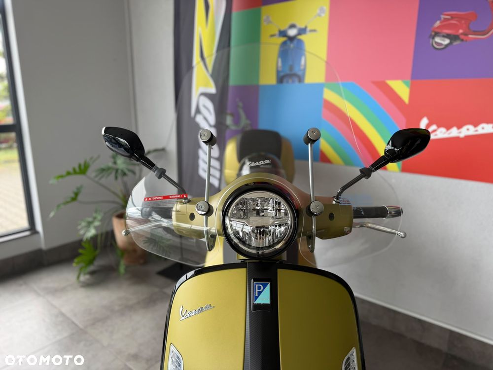 Vespa GTS - 9