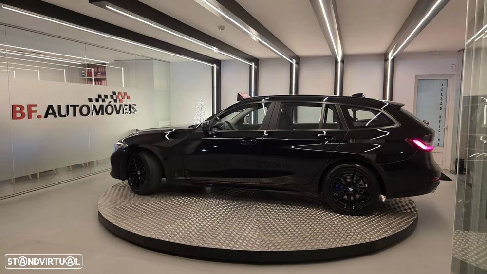 BMW 318 d Touring Auto - 14