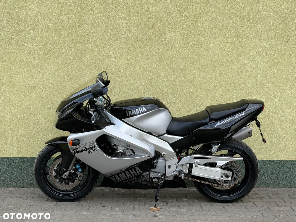 Yamaha Thunderace - 24