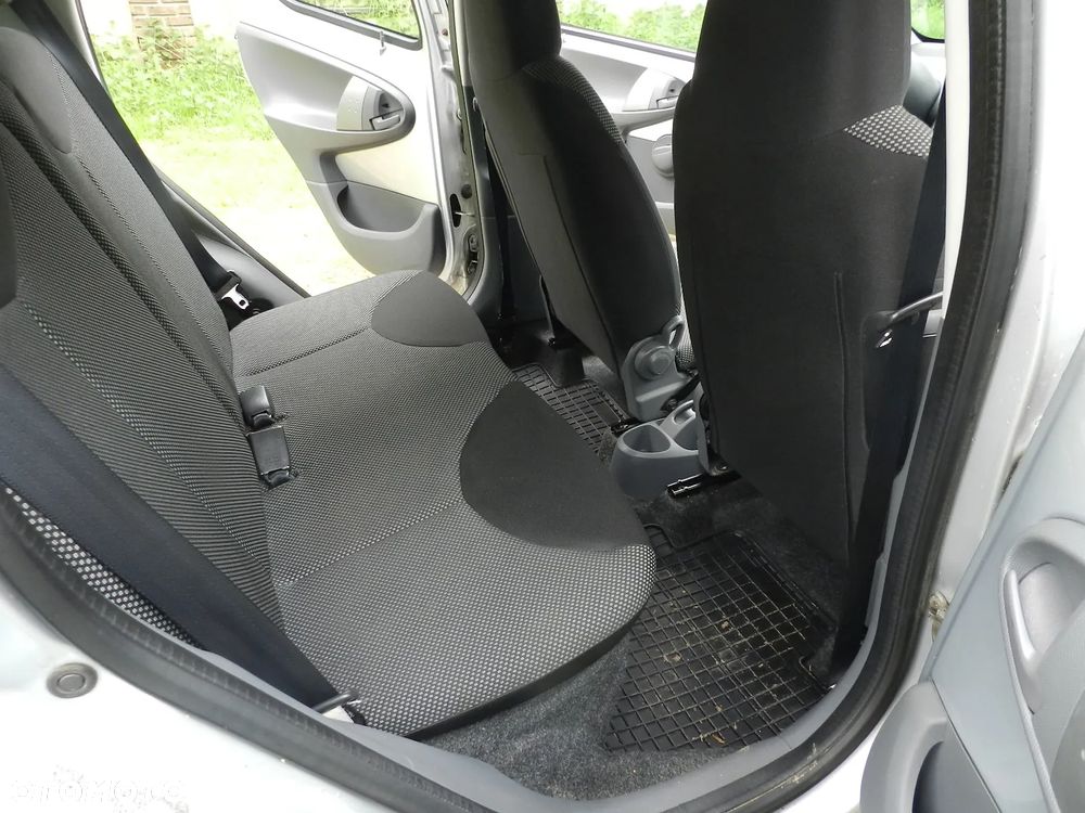 Toyota Aygo - 11