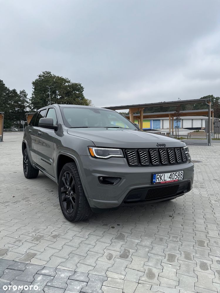 Jeep Grand Cherokee - 4