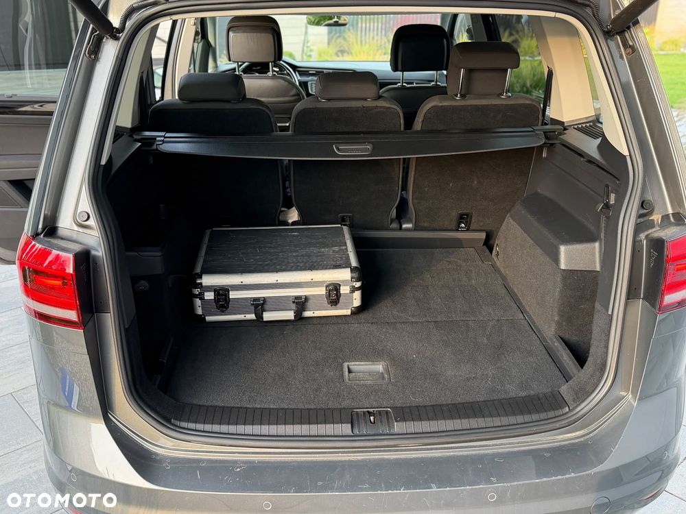 Volkswagen Touran 2.0 TDI SCR (BlueMotion Technology) DSG Highline - 30