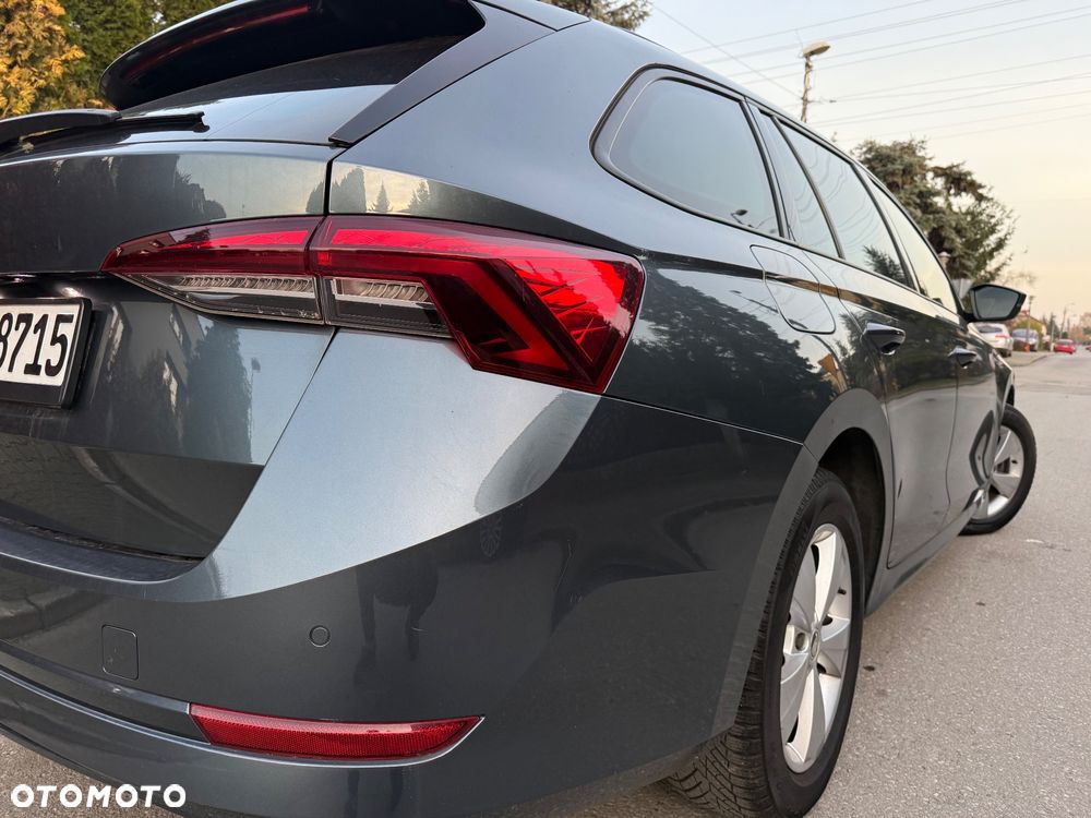 Skoda Octavia 2.0 TDI DSG Sportline - 19