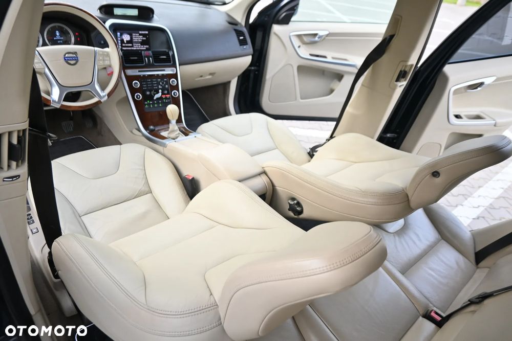 Volvo XC 60 2.4D DRIVe - 37