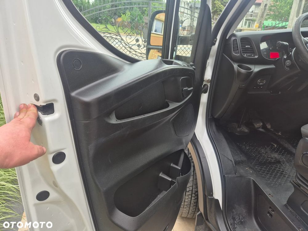 Iveco DAILY 35S17 KONTENER 4.20 WINDA HIMATIC KLIMATRONIC - 14