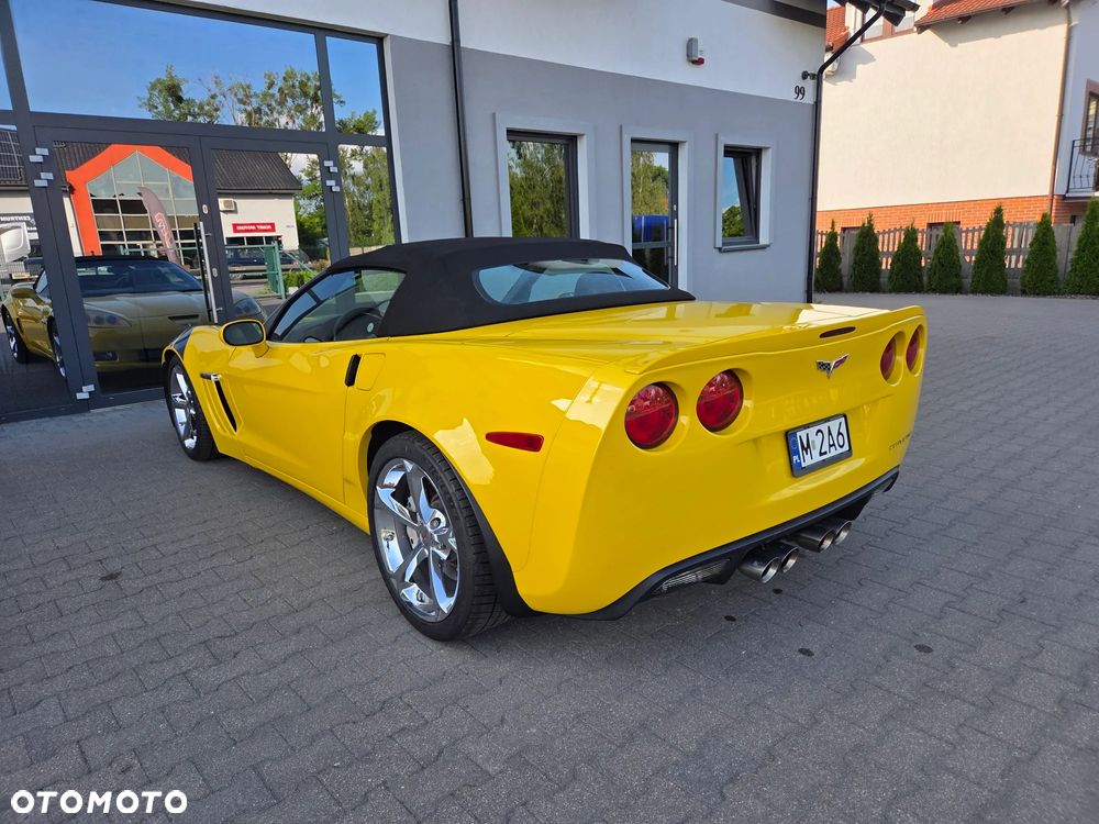 Chevrolet Corvette - 8