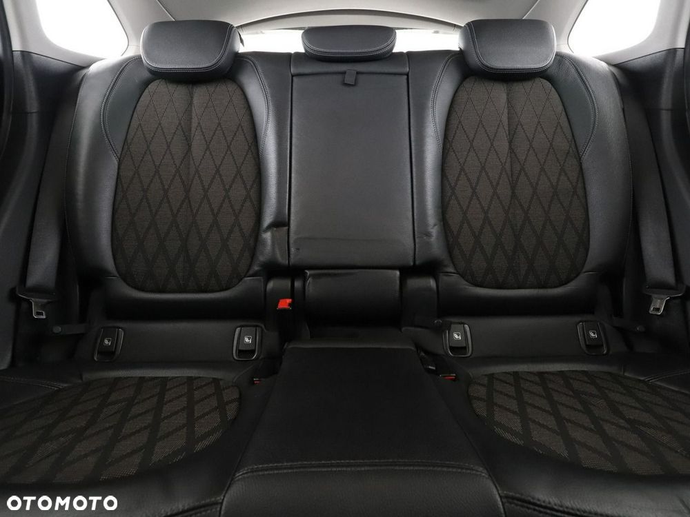 BMW X1 xDrive20d mHEV xLine - 19