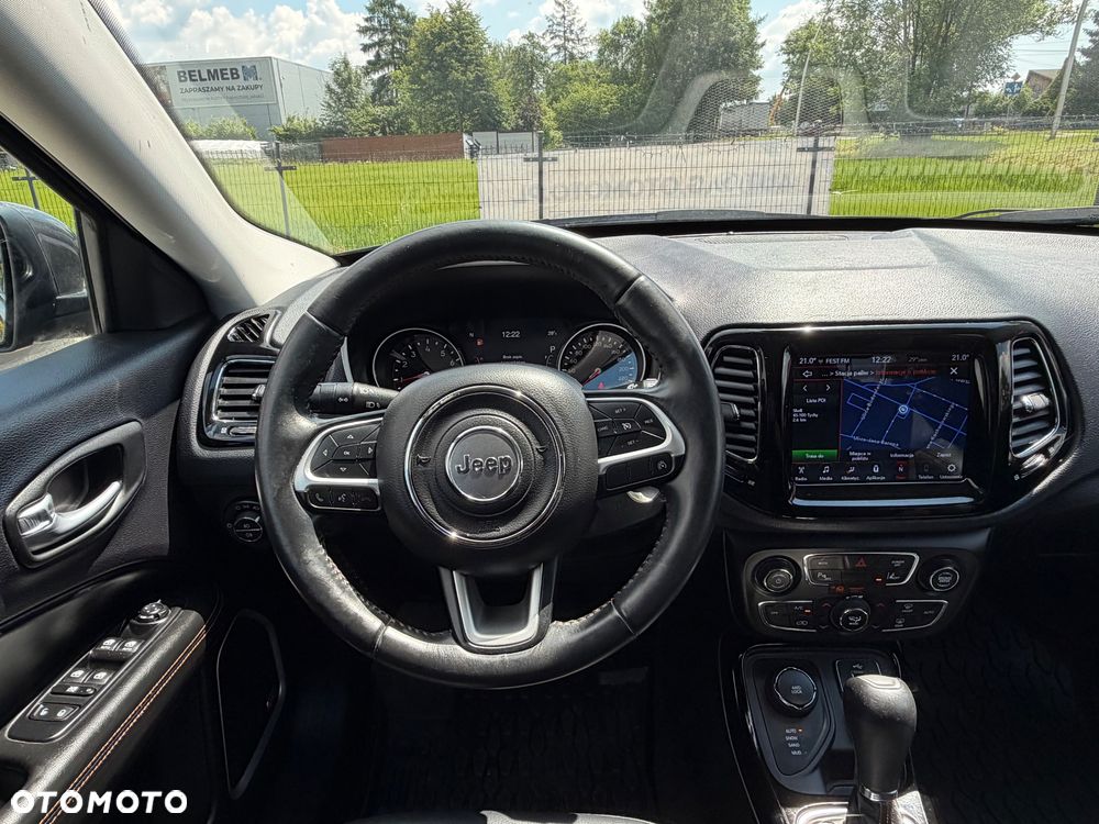 Jeep Compass - 27