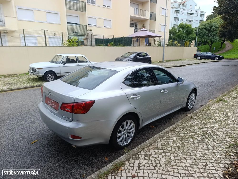 Lexus IS 220 - 7