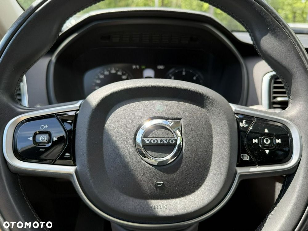 Volvo XC 90 - 36