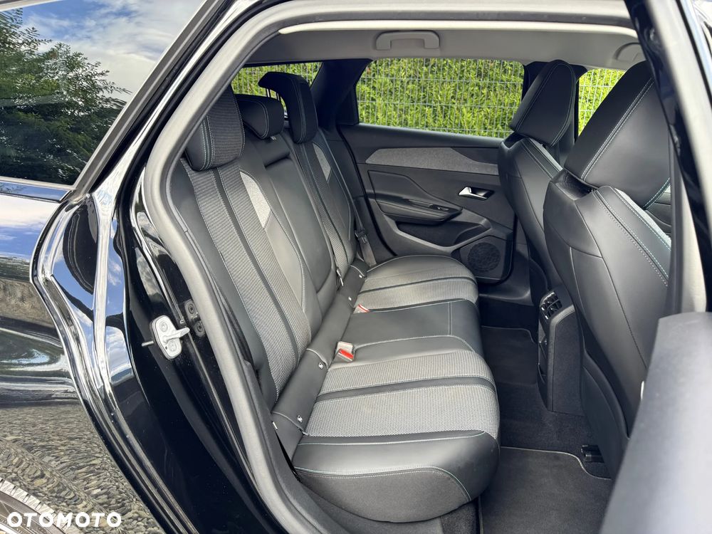 Peugeot 308 1.2 PureTech Allure Pack S&S EAT8 - 28