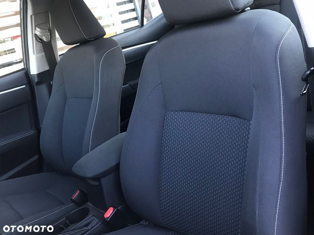 Toyota Corolla 1.6 Comfort - 20