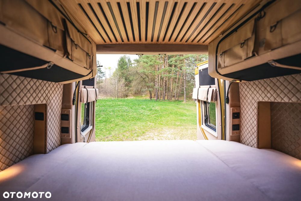 Mercedes-Benz Sprinter - 5