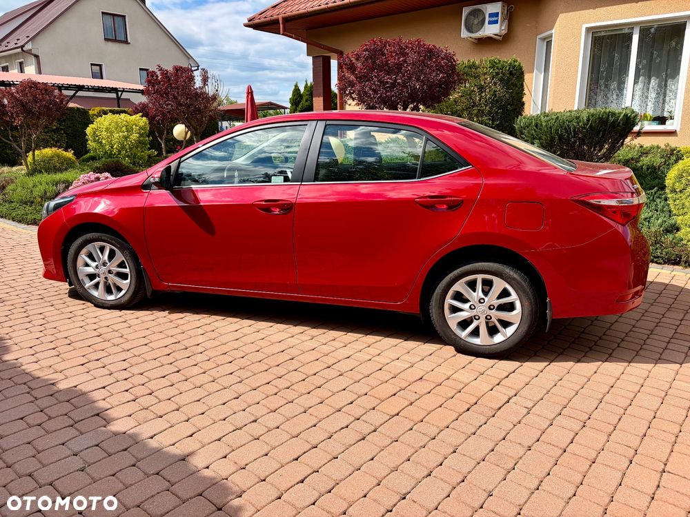Toyota Corolla 1.6 Premium + - 14