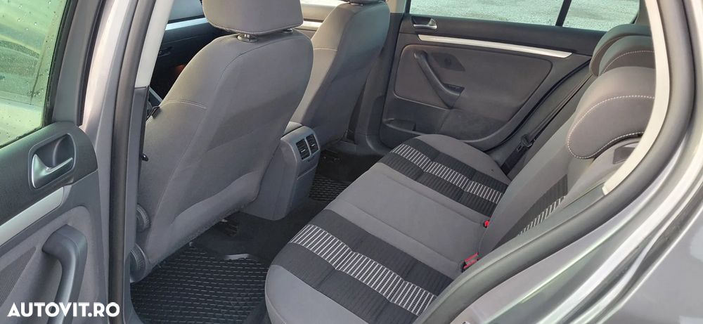 Volkswagen Golf 1.6 United - 16
