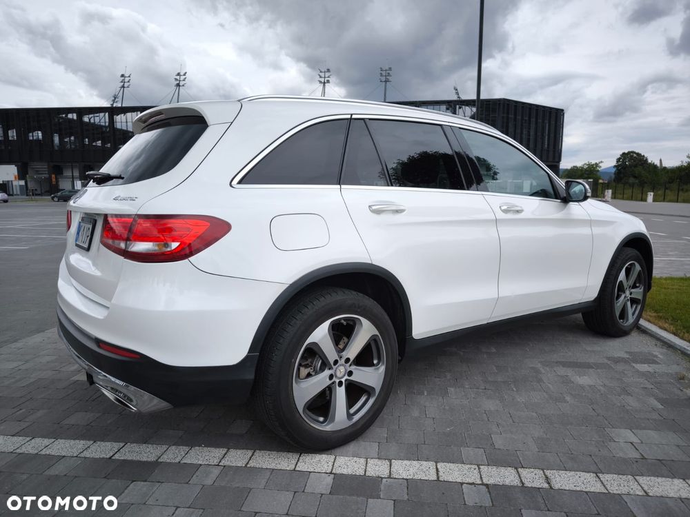 Mercedes-Benz GLC 300 4-Matic - 11