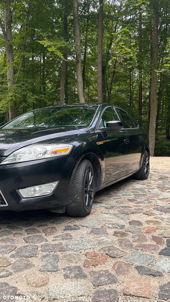 Ford Mondeo 2.0 Ambiente - 12