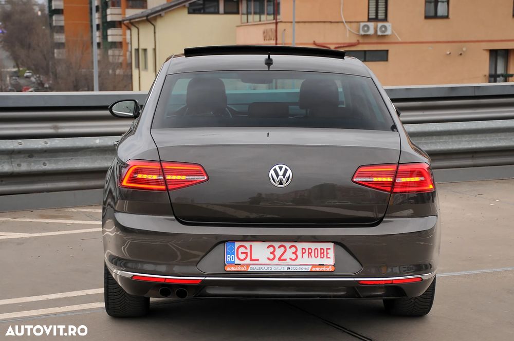 Volkswagen Passat 2.0 TDI DSG Highline - 10