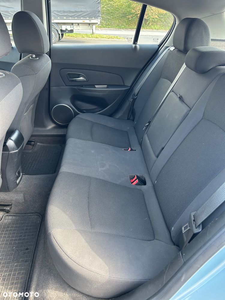 Chevrolet Cruze 1.8 LT - 19