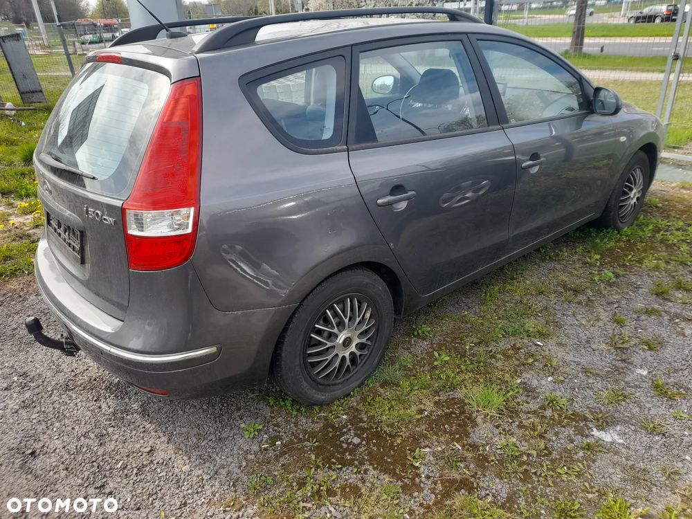 Hyundai i30 1.6 Premium - 2