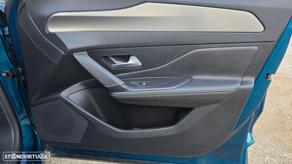 Peugeot 408 1.6 Hybrid GT e-EAT8 - 60