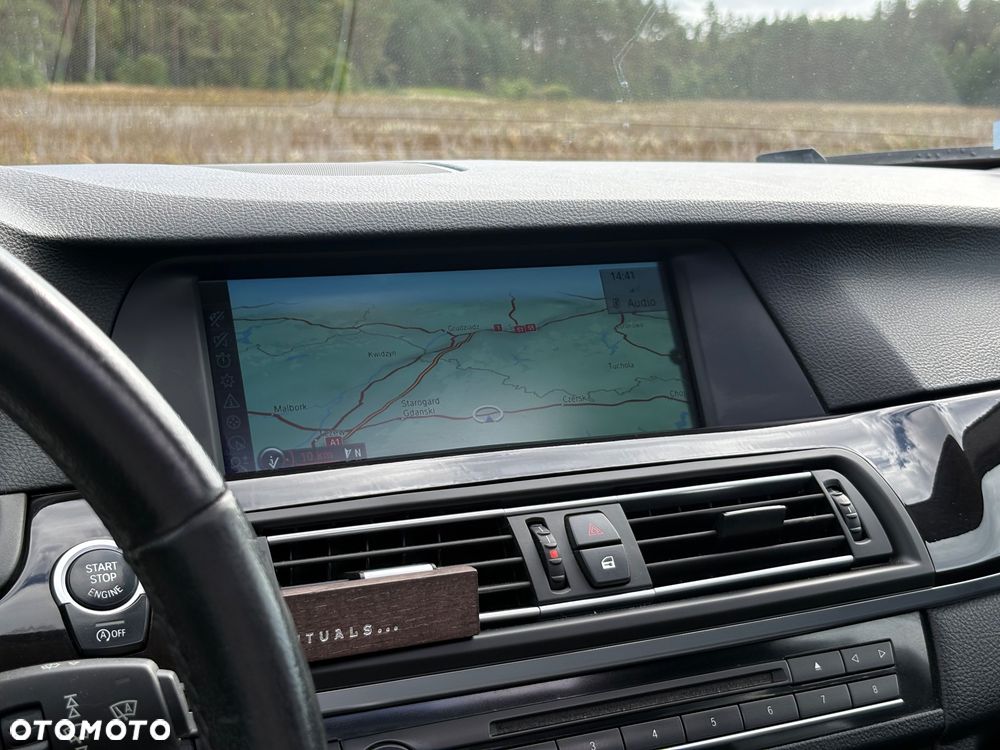 BMW Seria 5 535d xDrive - 25