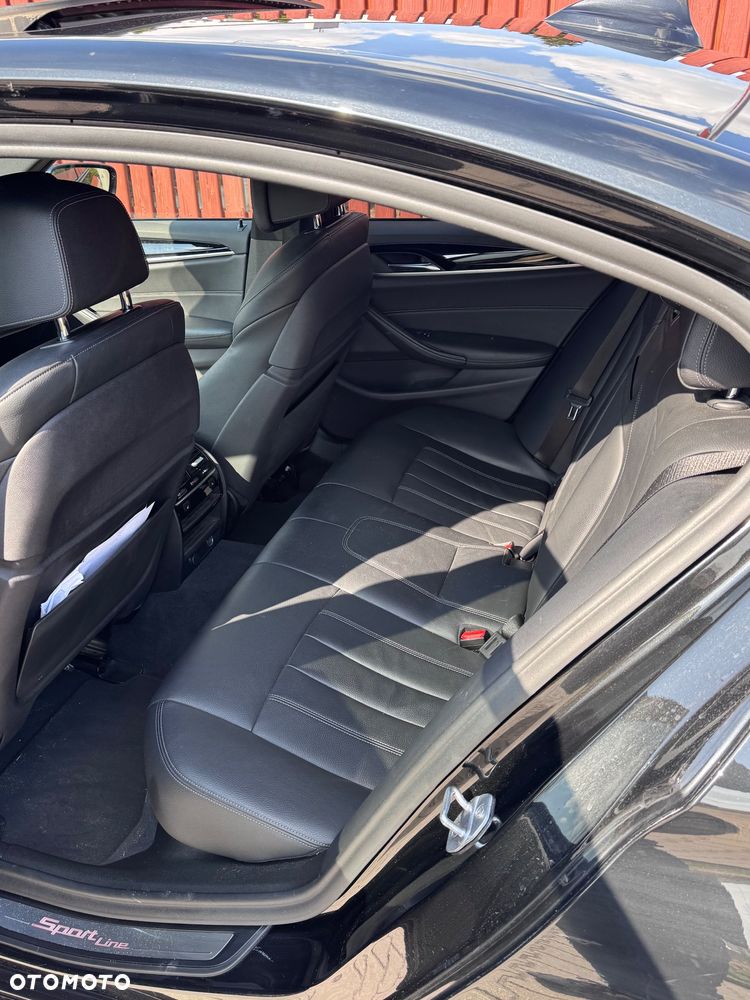 BMW Seria 5 530d Sport Line sport - 12