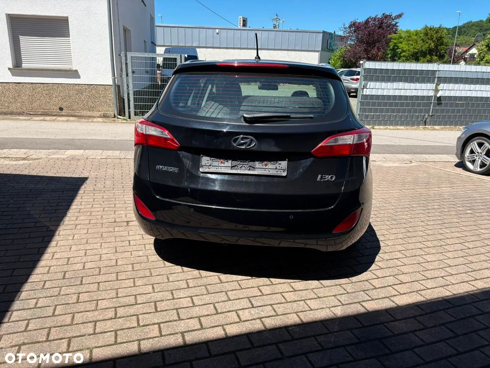 Hyundai i30 1.6 Premium - 4